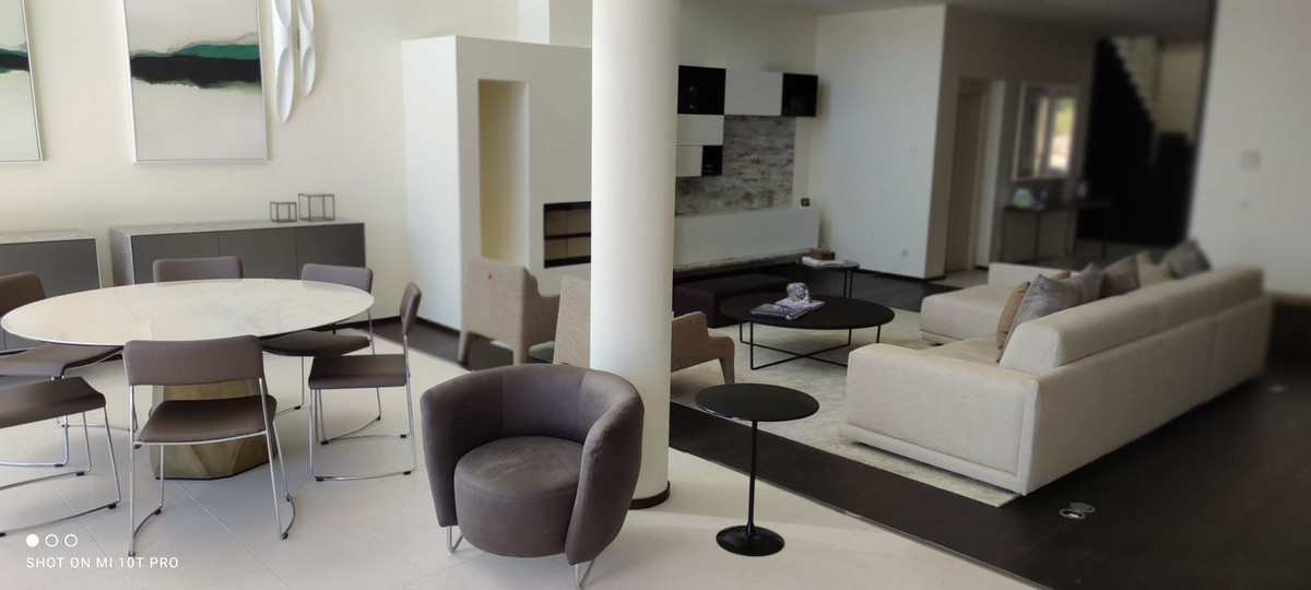3 bedroom Townhouses for sale in Sierra Blanca – R5118193