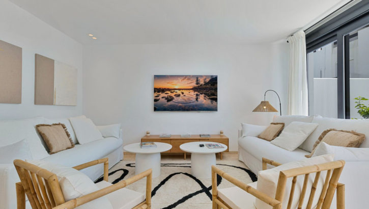 Adosados de 4 dormitorios en venta en Guadalmina Baja – R5005201 en 