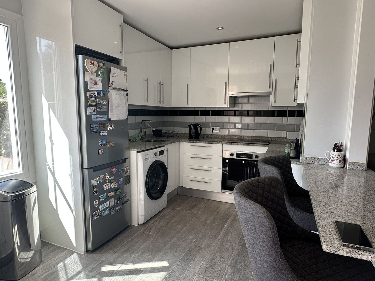 Adosados de 3 dormitorios en venta en Cabopino – R5111422
