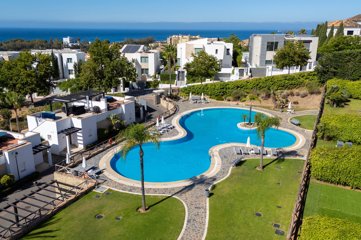 2 bedroom Townhouses for sale in Marbella – R5115724
