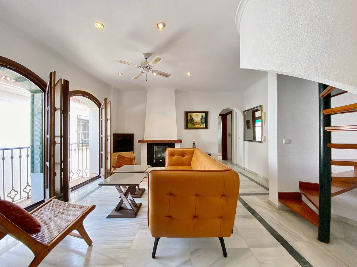 3 bedroom Penthouses for sale in Marbella – R5120617