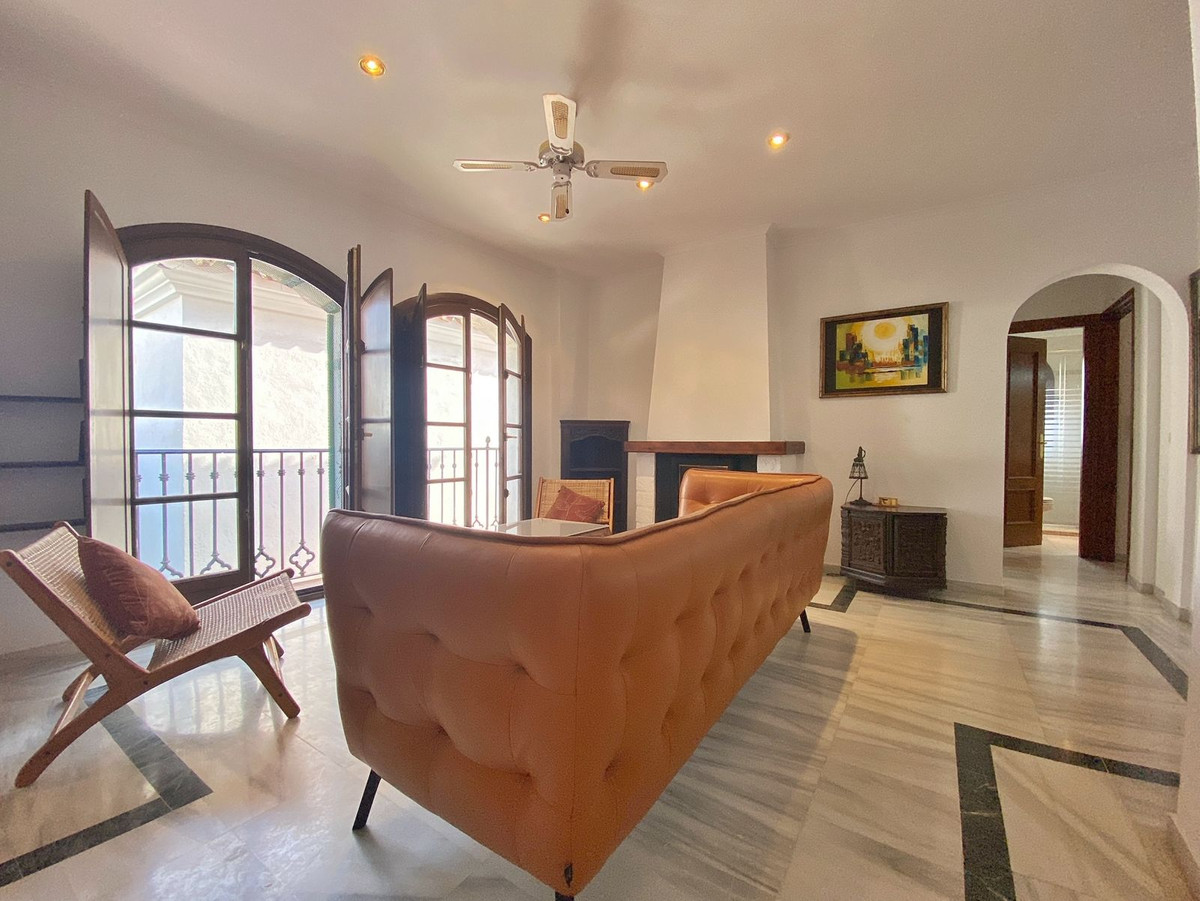 3 bedroom Penthouses for sale in Marbella – R5120617