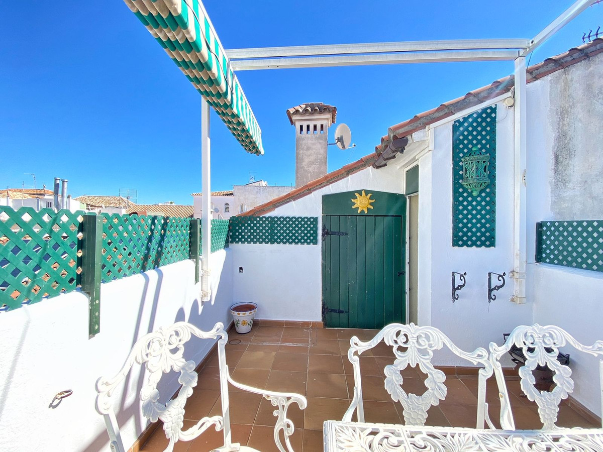 3 bedroom Penthouses for sale in Marbella – R5120617