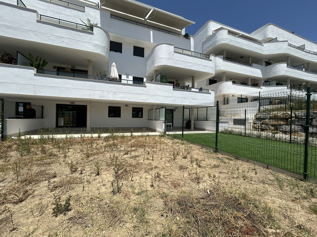 2 bedroom Apartments for sale in Nueva Milla de Oro – R5114620