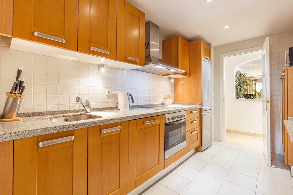 3 bedroom Apartments for sale in Los Arqueros – R5120680