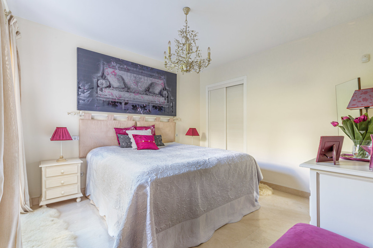 3 bedroom Apartments for sale in Los Arqueros – R5120680