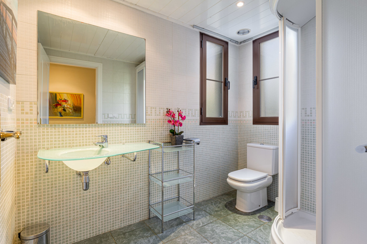 3 bedroom Apartments for sale in Los Arqueros – R5120680