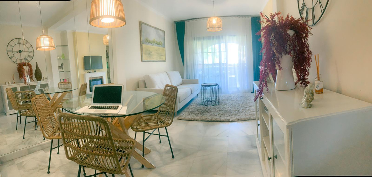 2 bedroom Apartments for sale in Hacienda del Sol – R4987423