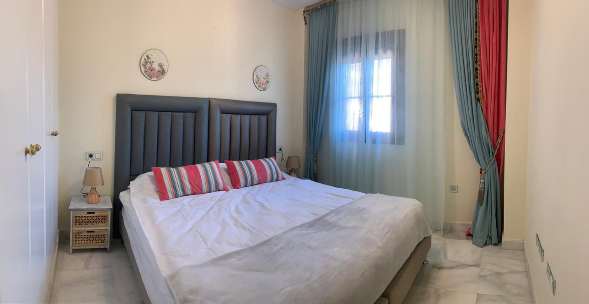 2 bedroom Apartments for sale in Hacienda del Sol – R4987423