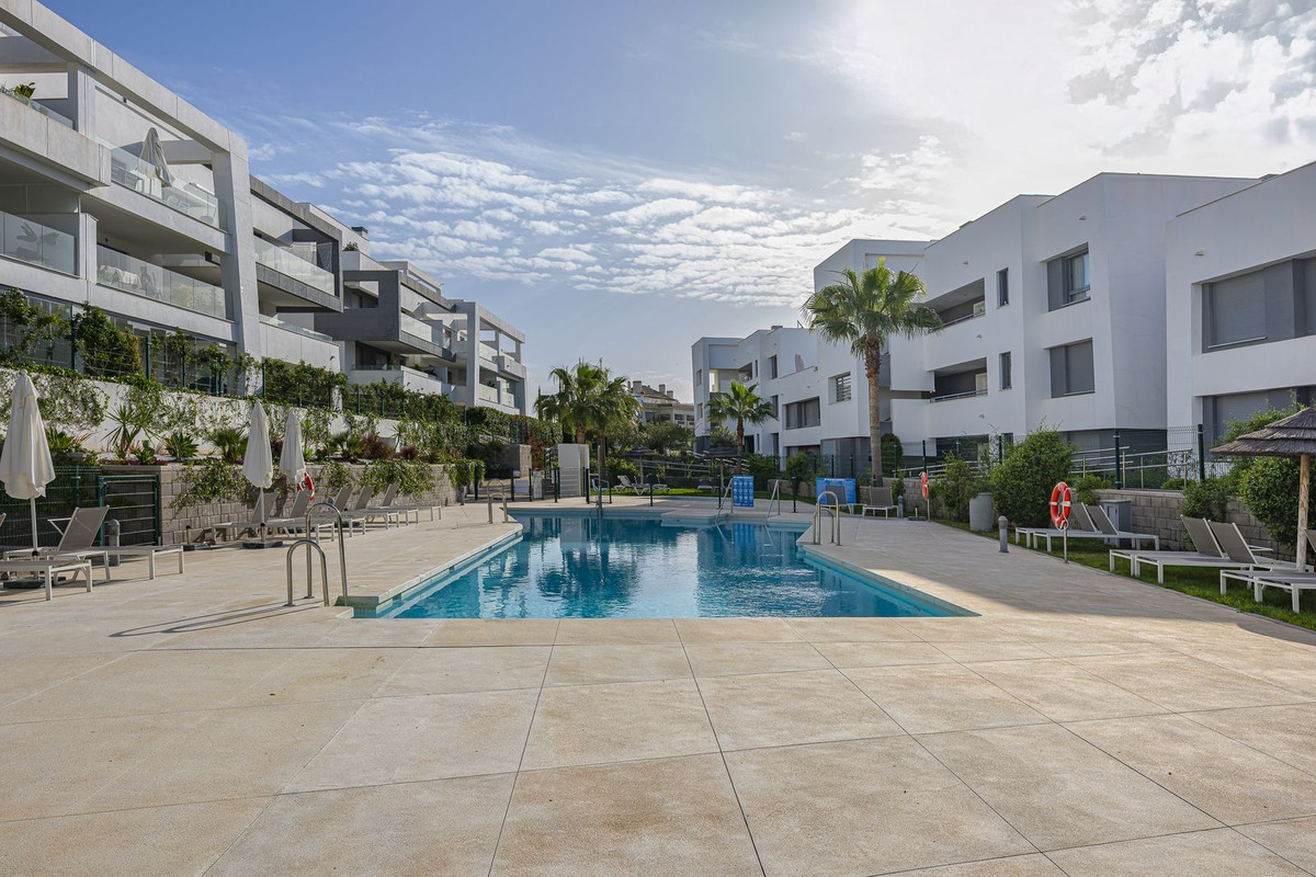Apartamentos de 2 dormitorios en venta en Selwo – R5119009
