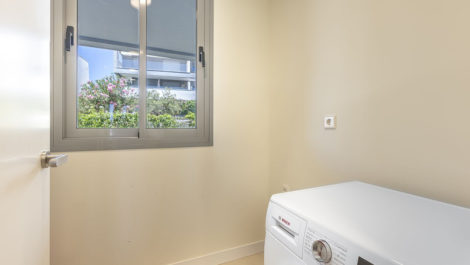 Apartamentos de 2 dormitorios en venta en Selwo – R5119009