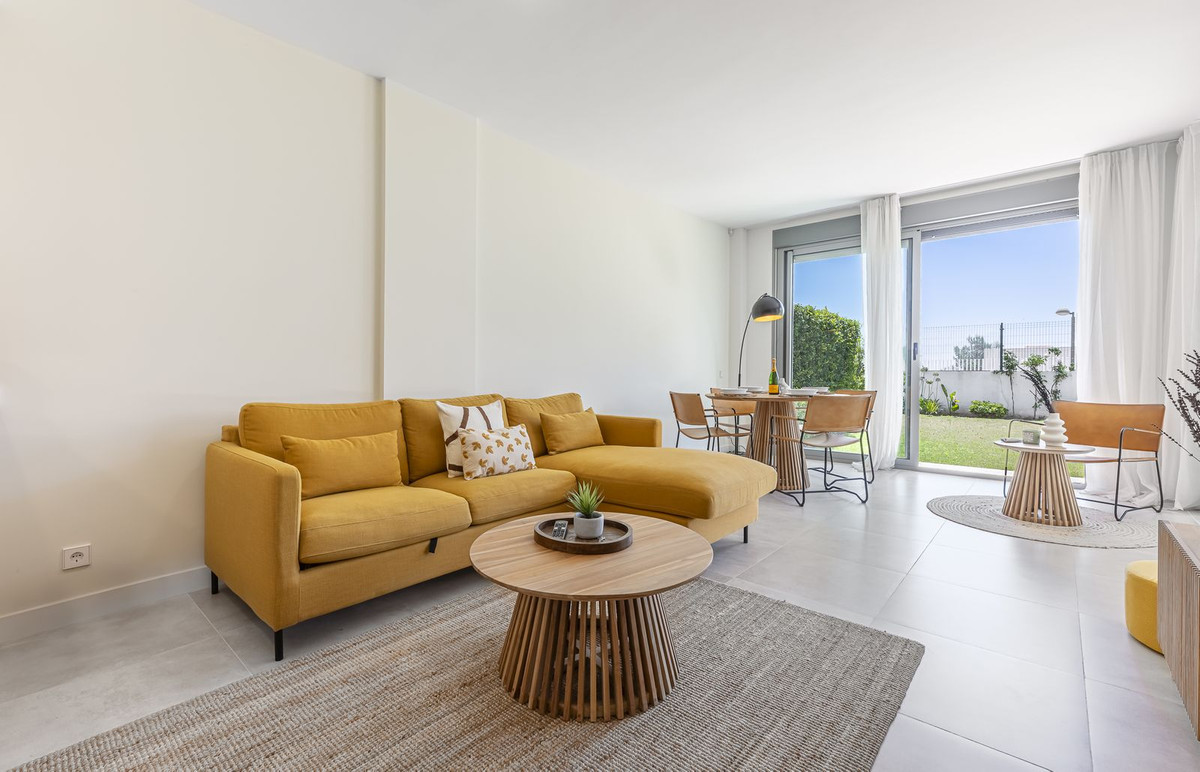 Apartamentos de 2 dormitorios en venta en Selwo – R5119009