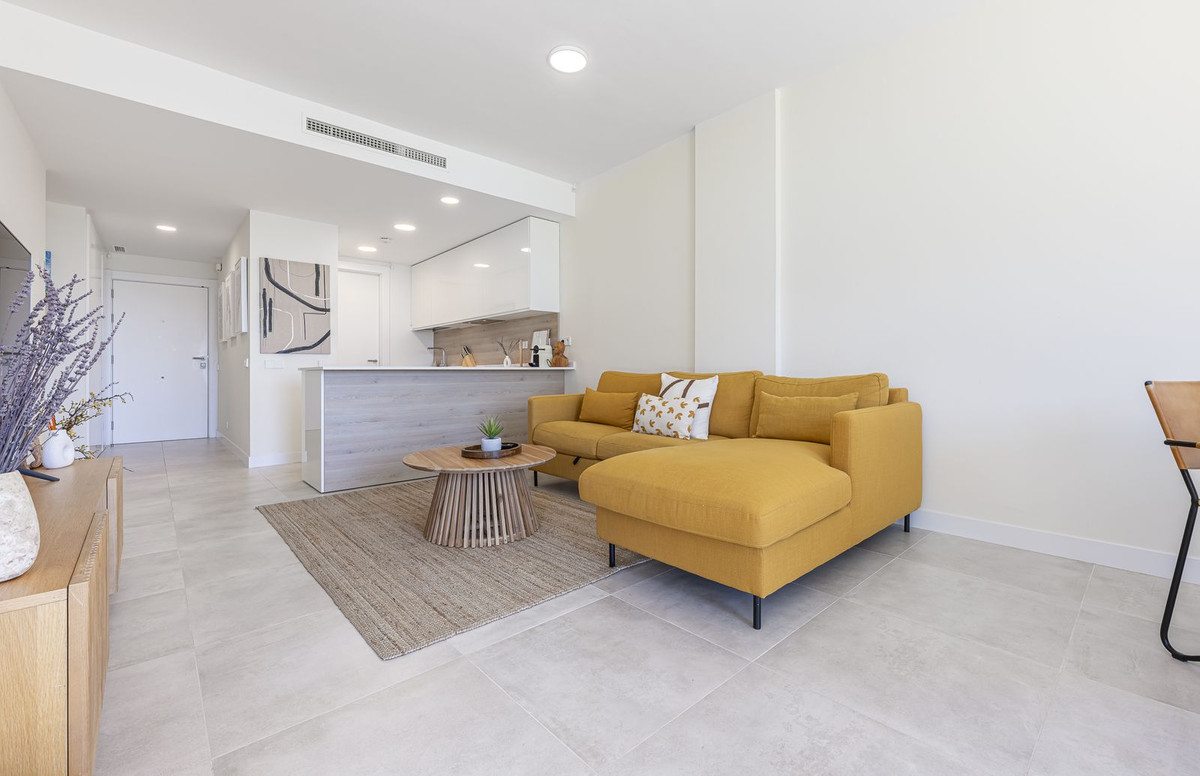 Apartamentos de 2 dormitorios en venta en Selwo – R5119009