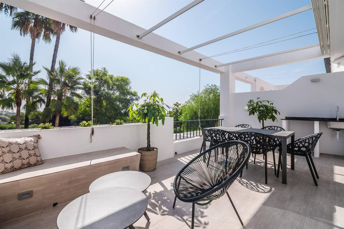 Apartamentos de 3 dormitorios en venta en La Quinta – R5117794