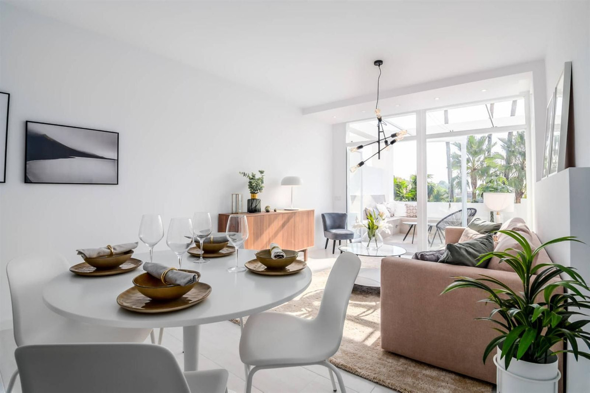 Apartamentos de 3 dormitorios en venta en La Quinta – R5117794