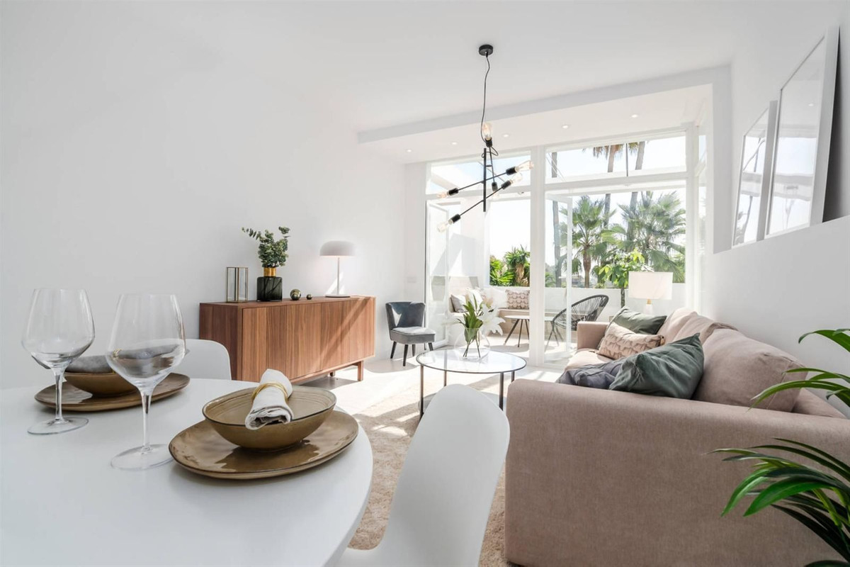 Apartamentos de 3 dormitorios en venta en La Quinta – R5117794