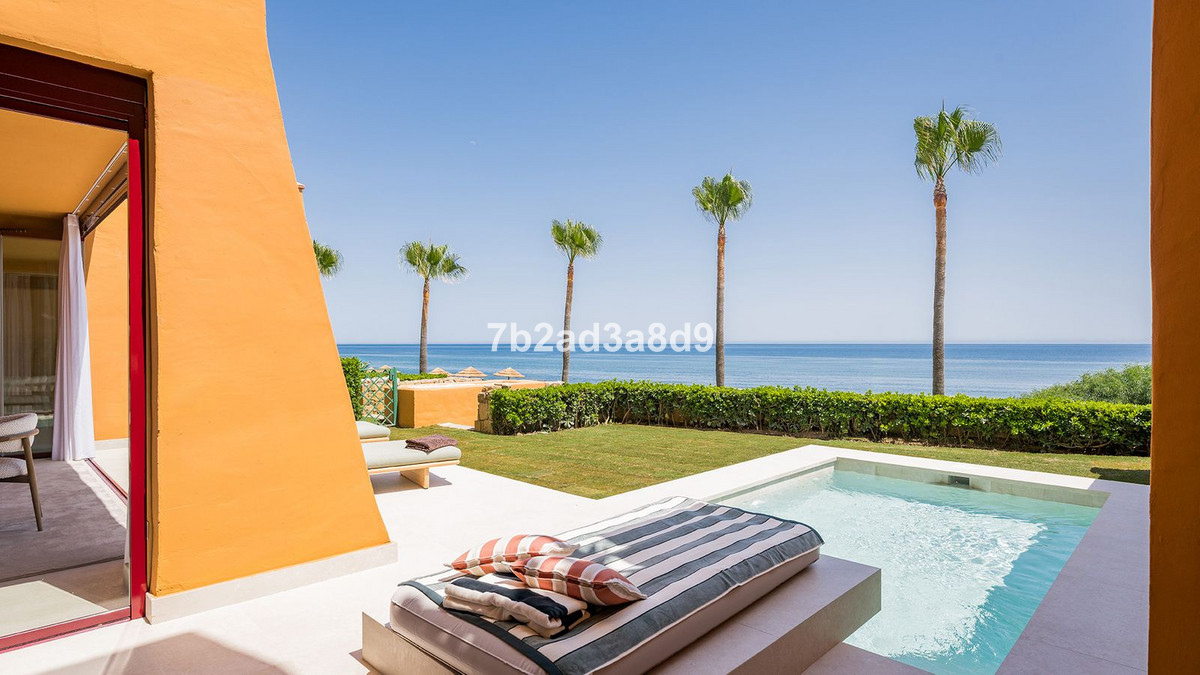 4 bedroom Apartments for sale in Nueva Milla de Oro – R5107813