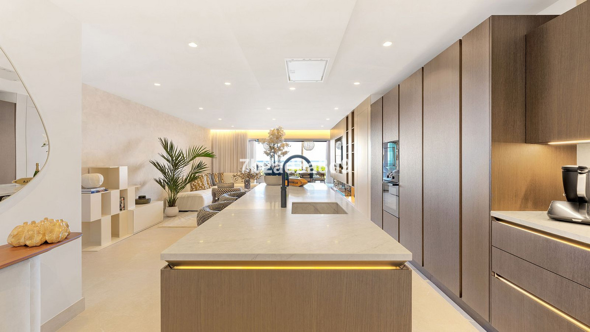 4 bedroom Apartments for sale in Nueva Milla de Oro – R5107813