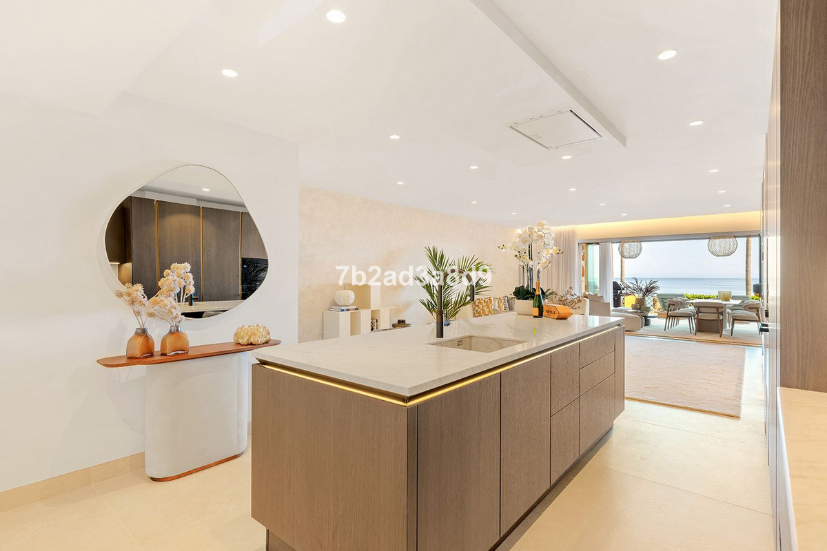 4 bedroom Apartments for sale in Nueva Milla de Oro – R5107813