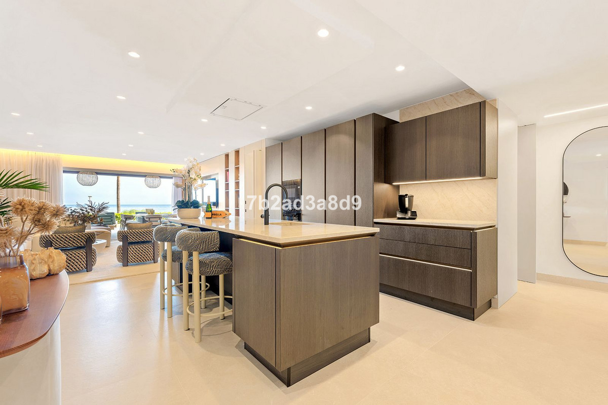 4 bedroom Apartments for sale in Nueva Milla de Oro – R5107813