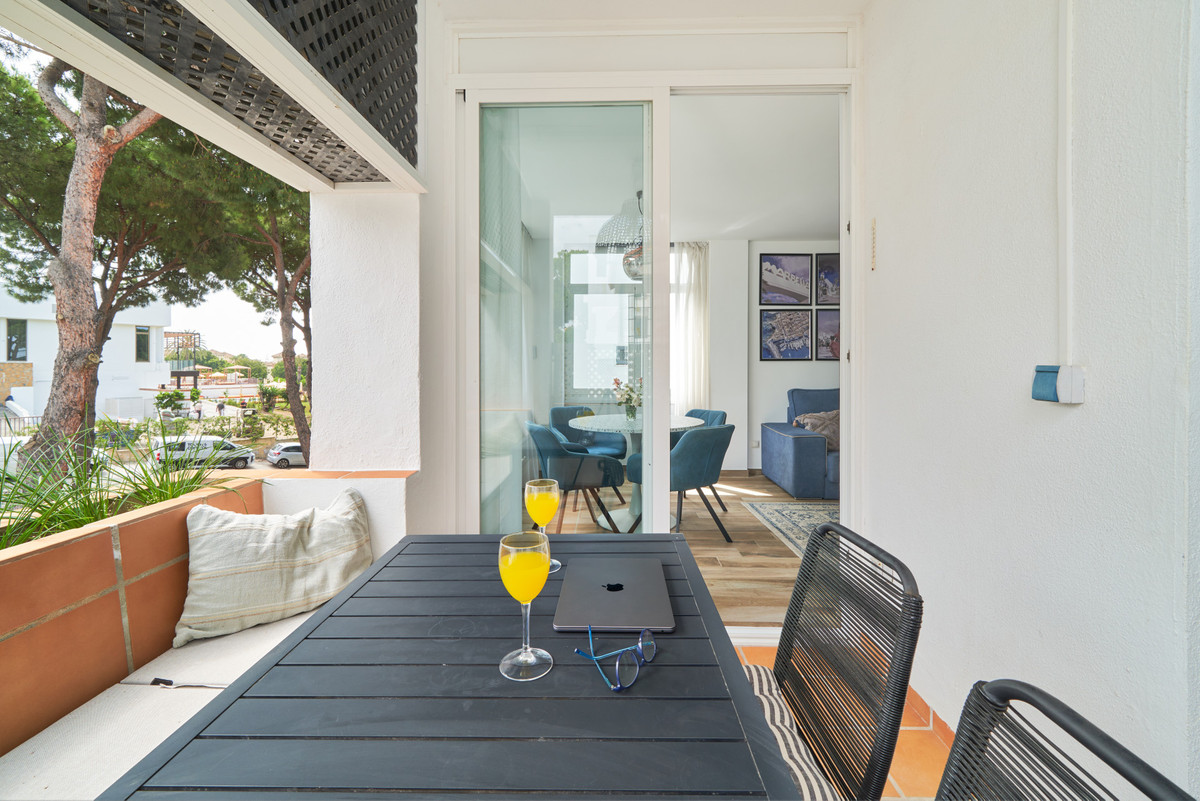 Apartamentos de 2 dormitorios en venta en Elviria – R5081608