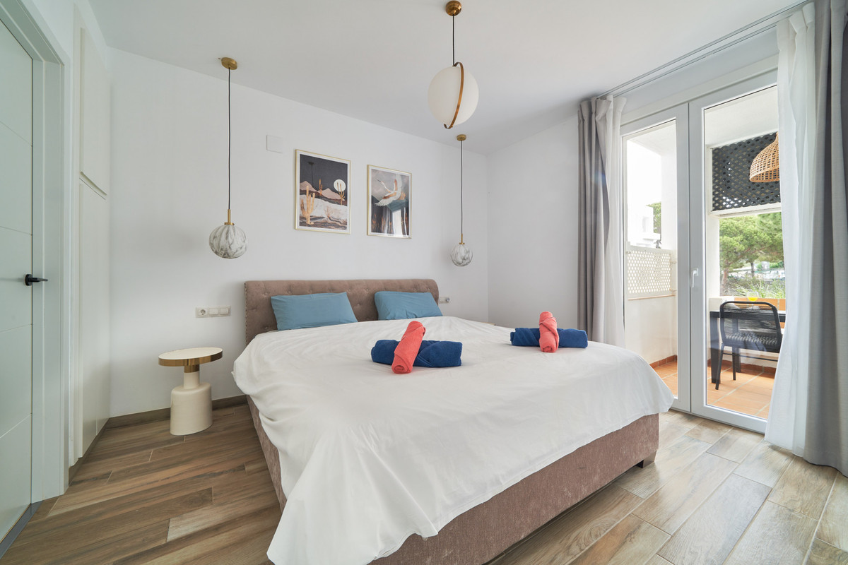 Apartamentos de 2 dormitorios en venta en Elviria – R5081608