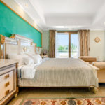 4 bedroom Villas for sale in Marbella – R5120077
