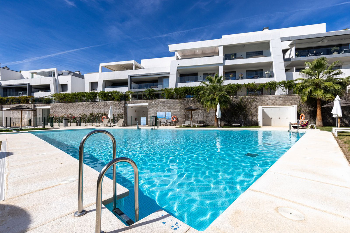 Apartamentos de 3 dormitorios en venta en Selwo – R4893403