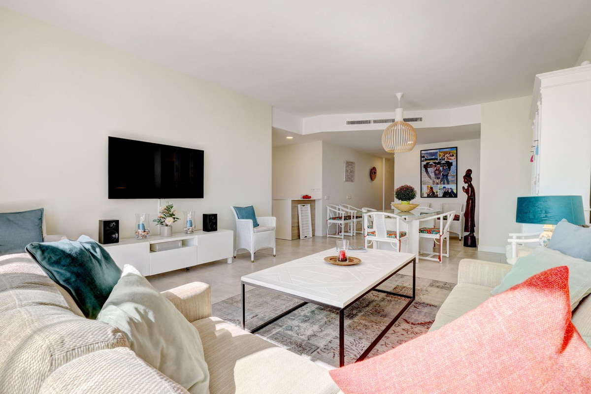 Apartamentos de 3 dormitorios en venta en Selwo – R4893403