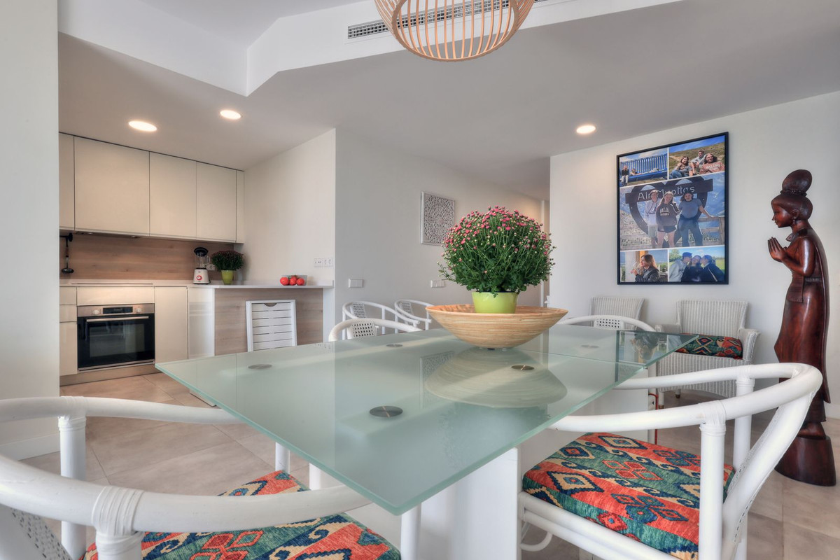 Apartamentos de 3 dormitorios en venta en Selwo – R4893403