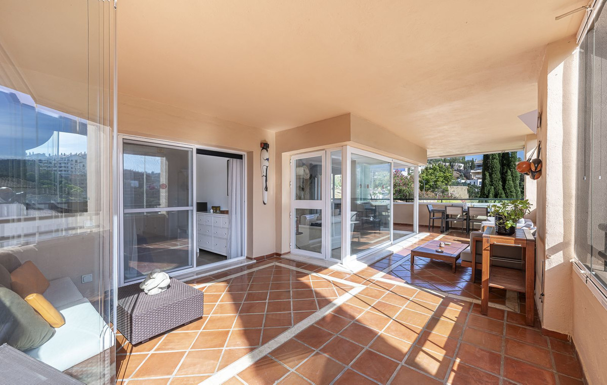 Apartamentos de 3 dormitorios en venta en Elviria – R5117932