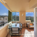 Apartamentos de 3 dormitorios en venta en Elviria – R5117932