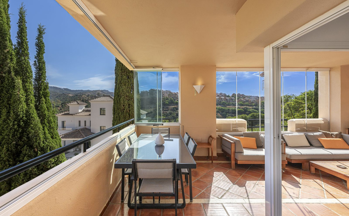 Apartamentos de 3 dormitorios en venta en Elviria – R5117932