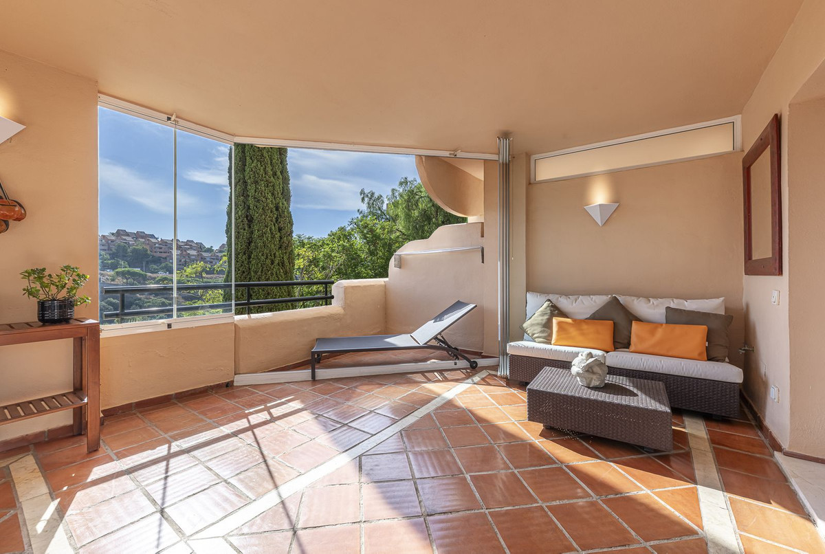 Apartamentos de 3 dormitorios en venta en Elviria – R5117932