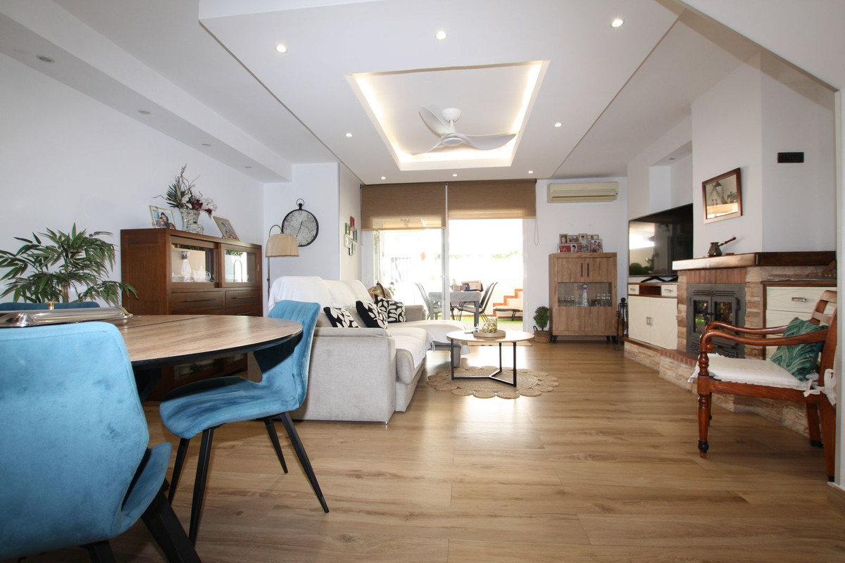 3 bedroom Townhouses for sale in Marbella – R5115250