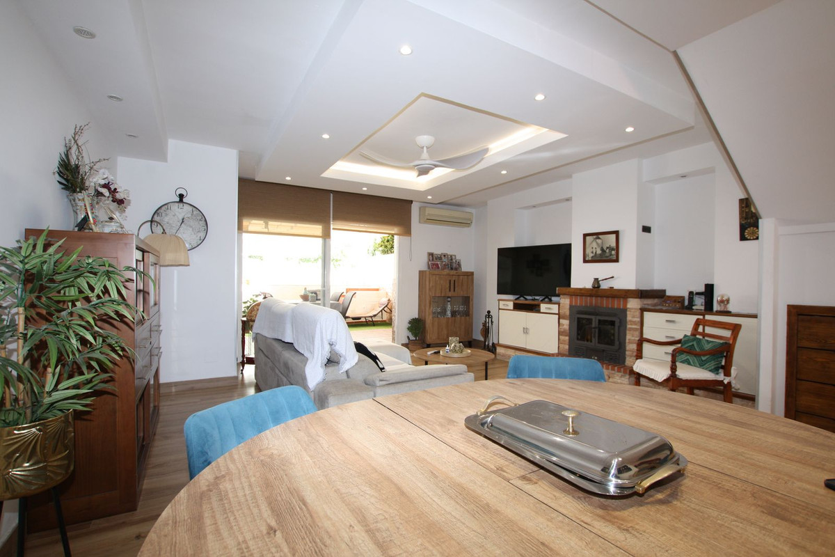 3 bedroom Townhouses for sale in Marbella – R5115250