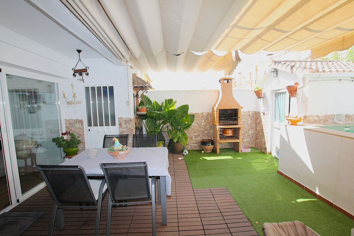 3 bedroom Townhouses for sale in Marbella – R5115250