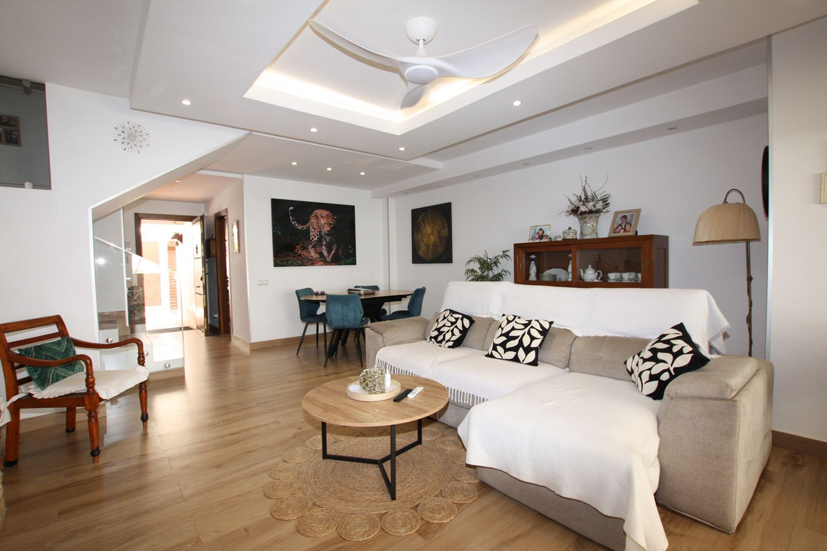 3 bedroom Townhouses for sale in Marbella – R5115250