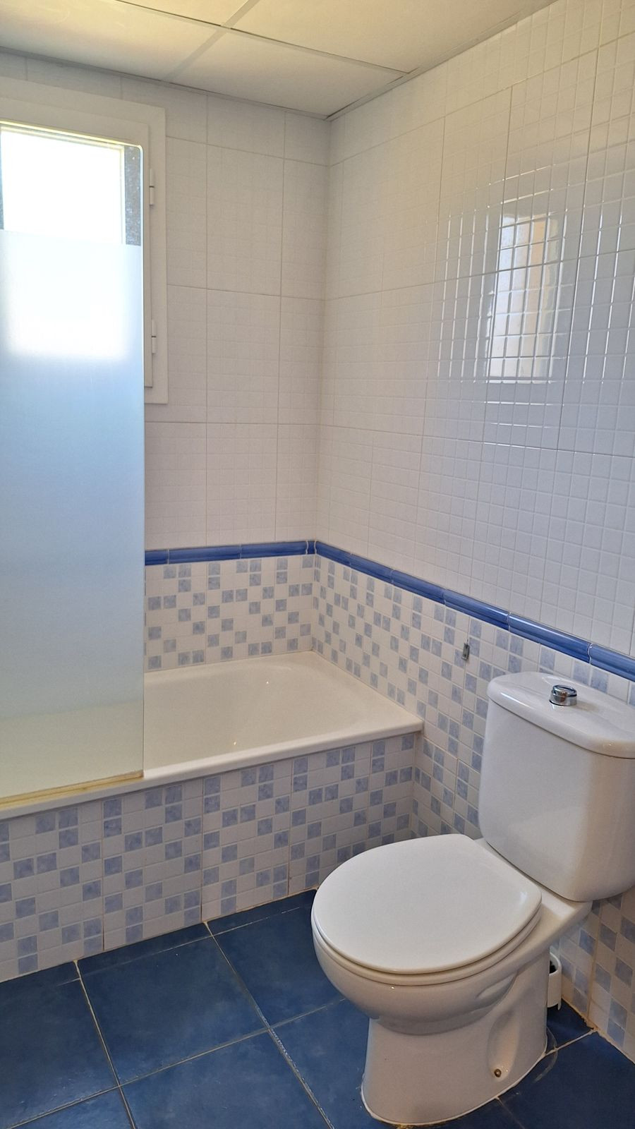 3 bedroom Apartments for sale in Elviria – R5111278
