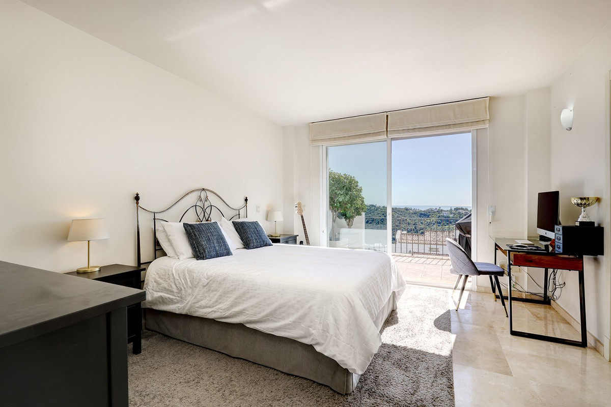 3 bedroom Apartments for sale in La Quinta – R5002753