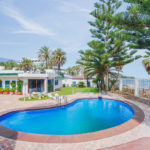 9 bedroom Villas for sale in Milla de Oro – R5065927