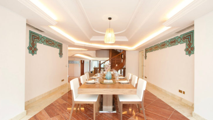9 bedroom Villas for sale in Milla de Oro – R5065927 in 