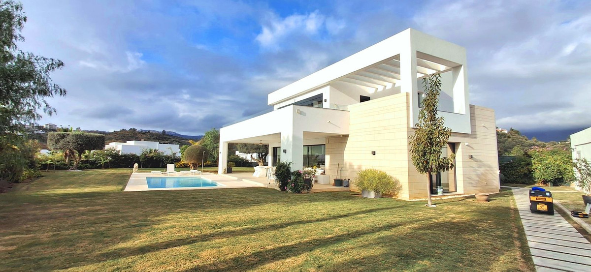 Villas de 3 dormitorios en venta en Mijas – R4894174