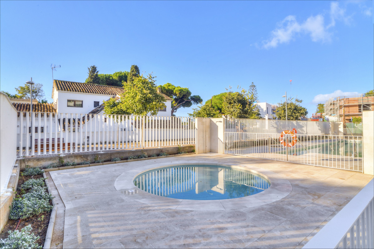 2 bedroom Apartments for sale in Marbella – R4867231