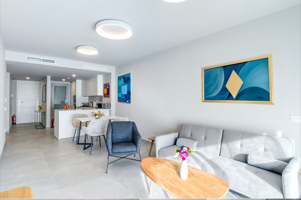 2 bedroom Apartments for sale in Marbella – R4867231