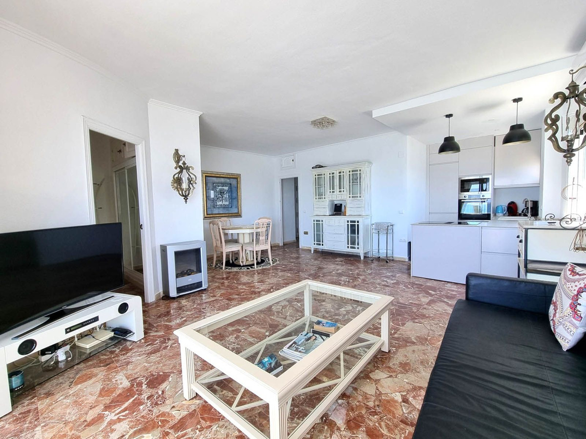 Apartamentos de 1 dormitorio en venta en Calahonda – R4888636