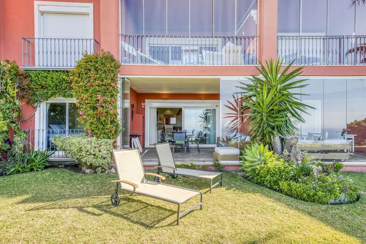 Apartamentos de 2 dormitorios en venta en La Mairena – R5122840