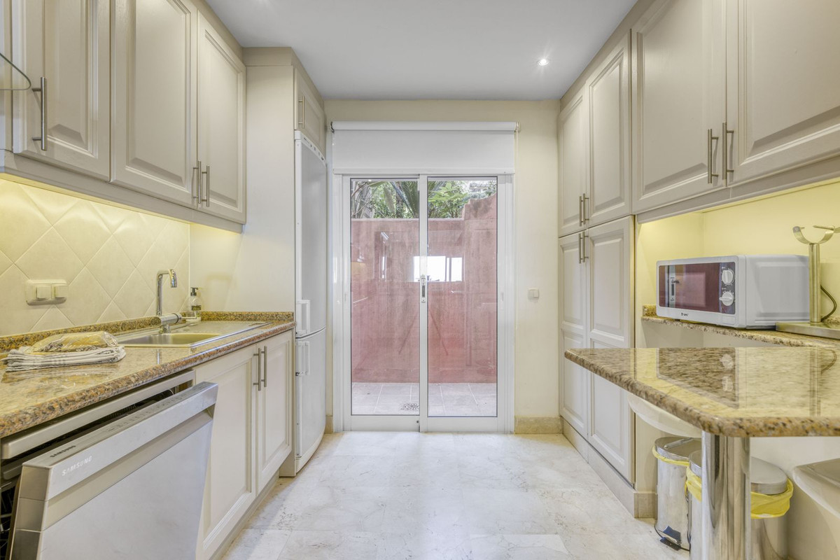 Apartamentos de 2 dormitorios en venta en La Mairena – R5122840