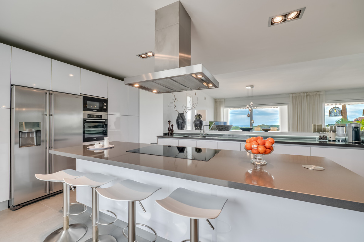 Villas de 5 dormitorios en venta en La Mairena – R4991533