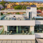 Villas de 6 dormitorios en venta en Las Chapas – R5116708